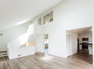 4507 Sunnyside Ave N APT B, Seattle, WA 98103