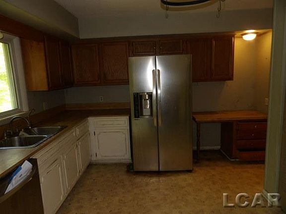 5th image of 3251 Maplewood Ave