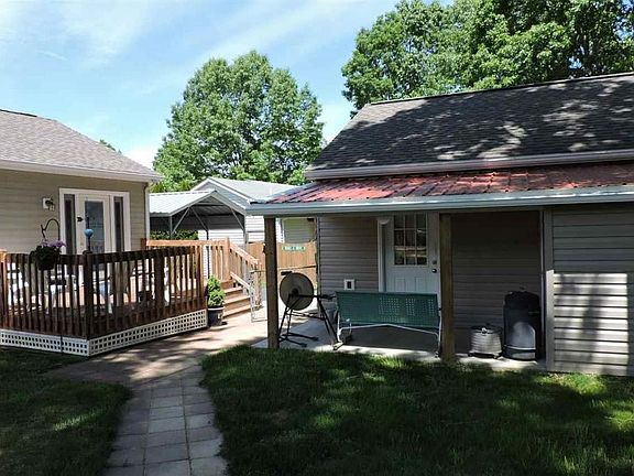 5th image of 28 Ashton Dr