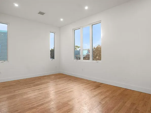 3239 Tierney Place image 18 of 30