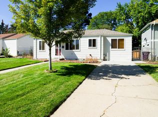 3075 S Bellaire St, Denver, CO 80222