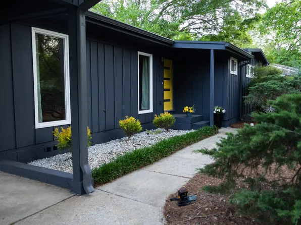 4305 Mountaindale Rd, Birmingham, AL 35213