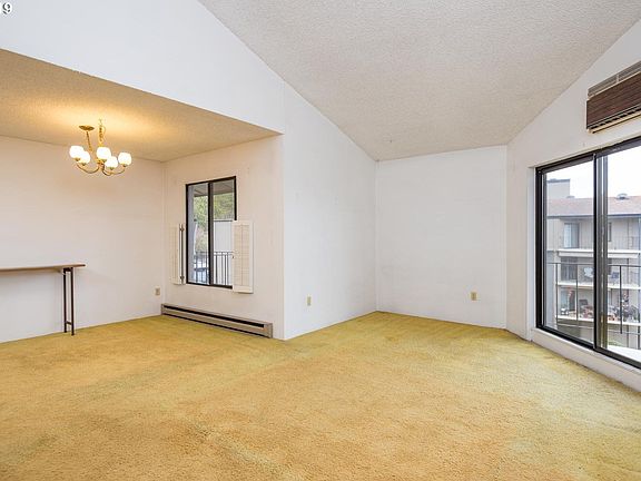 3rd image of 5565 E Evergreen Blvd APT 3408