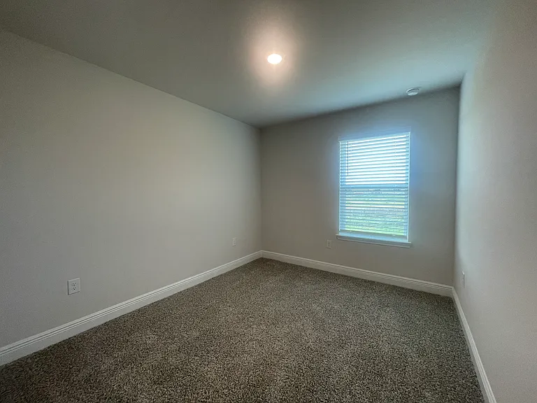328 Callie Dr — Photo 13
