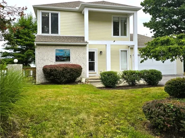 31540 Lake Rd, Bay Village, OH 44140