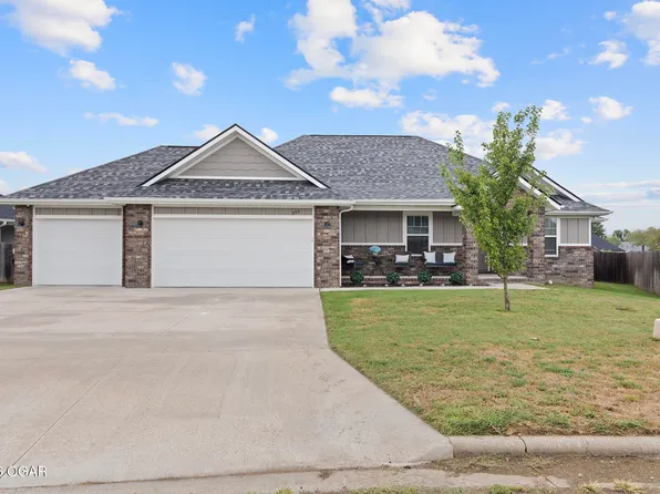 393 E Lombardy Dr, Republic, MO 65738