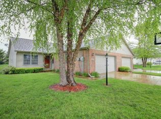 1310 Ridge Pointe Dr, Monticello, IL 61856