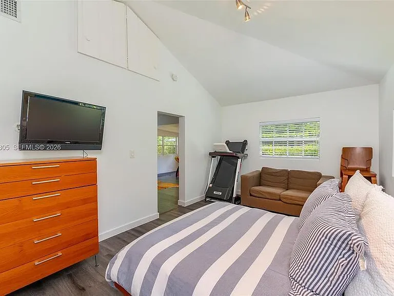 3610 S Douglas Rd — Photo 15
