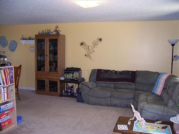 3rd image of 835 County Road 32