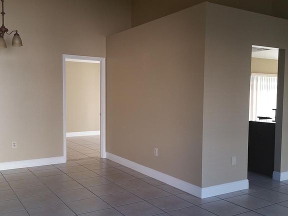 4th image of 122 Coral Reef Cir