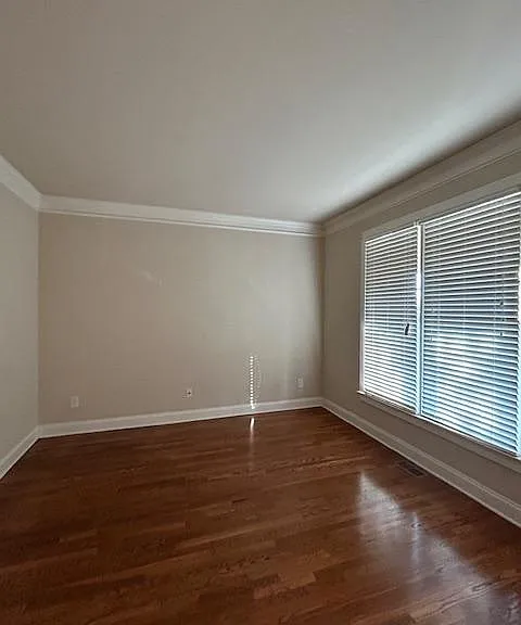 343 Ashleigh Walk Pkwy — Photo 34