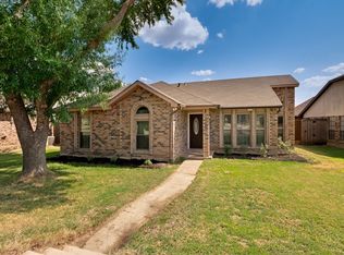 4505 Queen Cir, The Colony, TX 75056