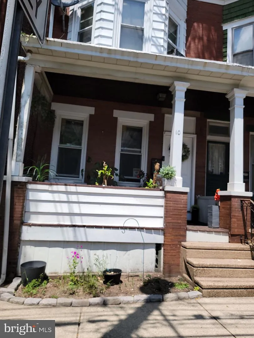 10 Cliff St photo 1