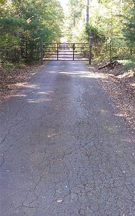 3rd image of 161 Knollwood Dr
