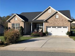 816 Carraway Dr, Graham, NC 27253