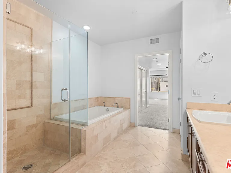 8238 W Manchester Ave #209 — Photo 10