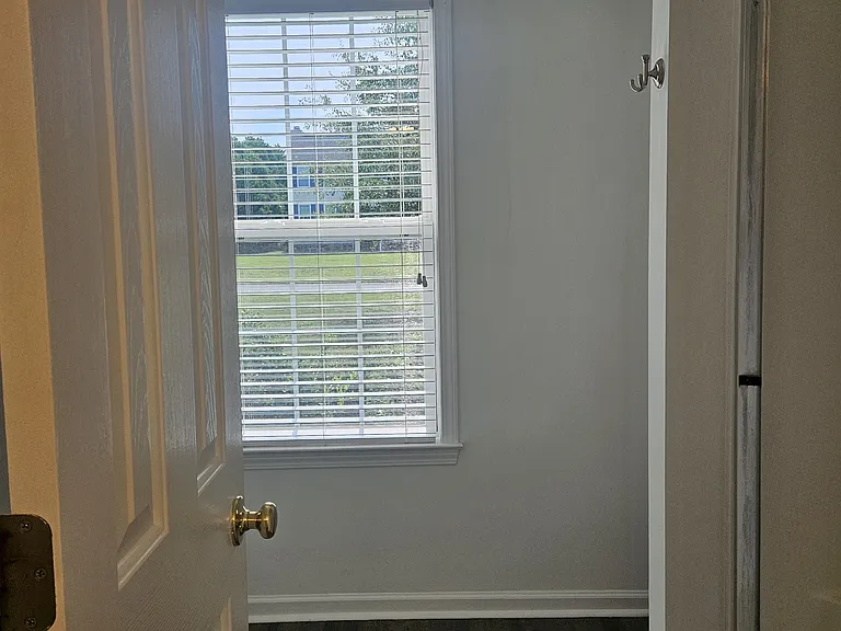 1200 Beeston Ct — Photo 35