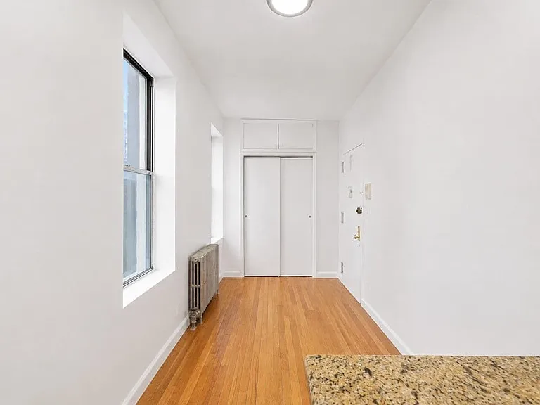 90 Stanton St #5D — Photo 5