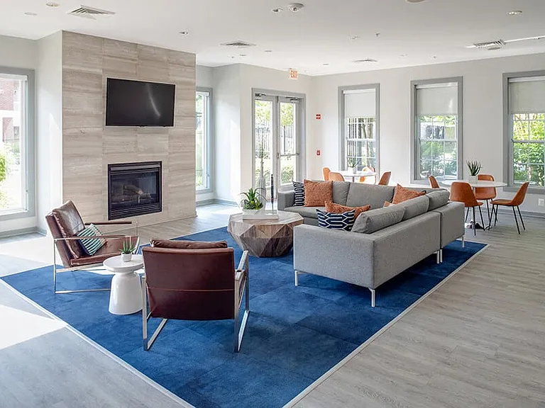 The Montgomery Apartments — Photo 15