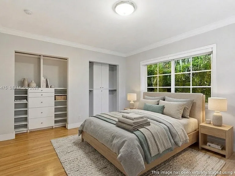 1551 Delgado Ave — Photo 7