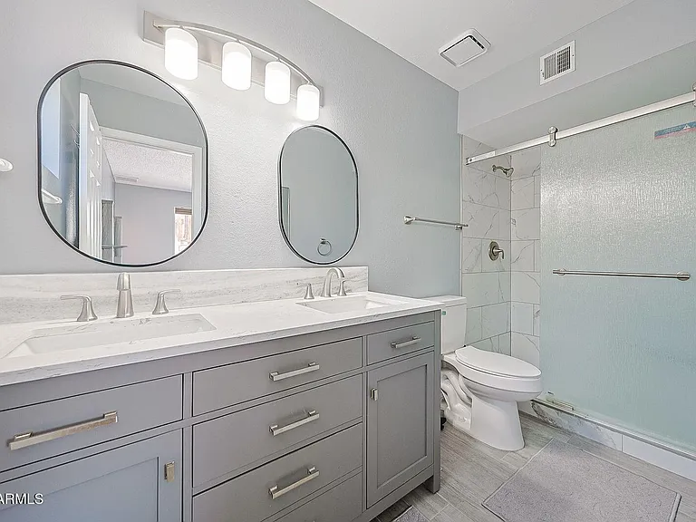 4026 W Willow Ave — Photo 6