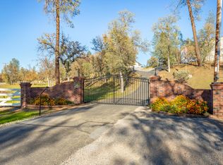 12039 Wanda Ln, Redding, CA 96003