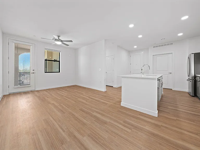 Solara Vista — Photo 18
