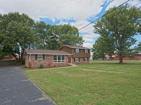 2nd image of 102 Steve Roberts Dr