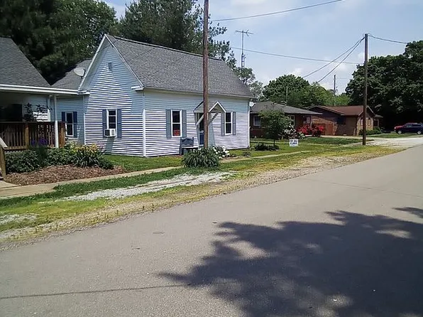 812 Steammill St, New Harmony, IN 47631