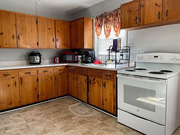 5th image of 4424 Doris Cir