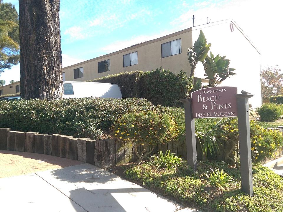 The largest tree in Leucadia marks your new home!