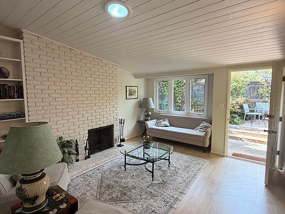 3rd image of 460 San Ysidro Rd #F