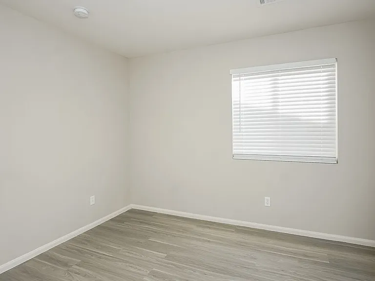 949 Country Skies Ave — Photo 12