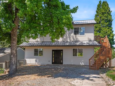 3911 SW Baird St, Portland, OR, 97219