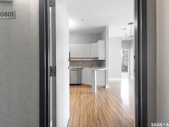 3rd image of 1867 Hamilton Street #801