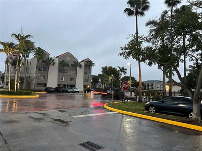 6195 NW 186th St APT 306, Hialeah, FL, 33015