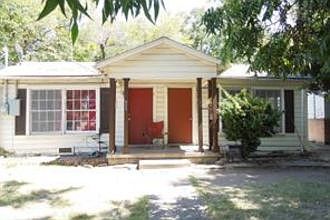 1st image of 625 W 4th Ave