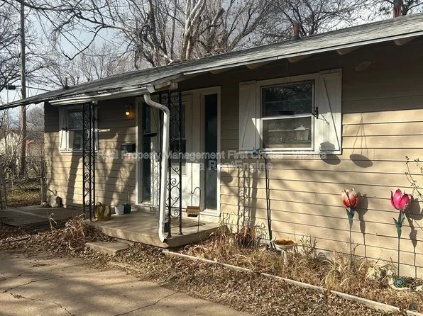 5301 S Madison Ave, Wichita, KS 67216