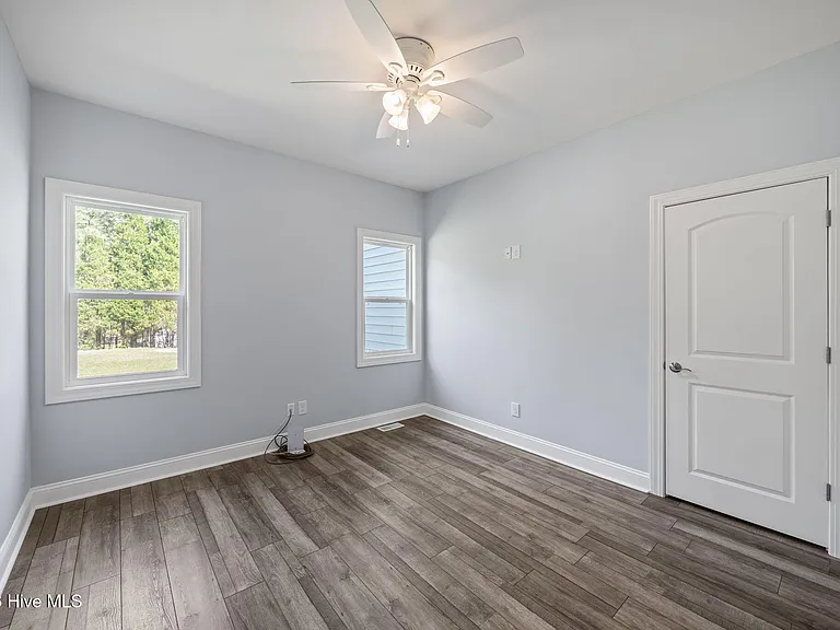 164 Bay View Dr — Photo 14