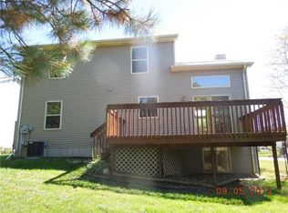 201 Queens Ct, Grand Ledge, MI 48837