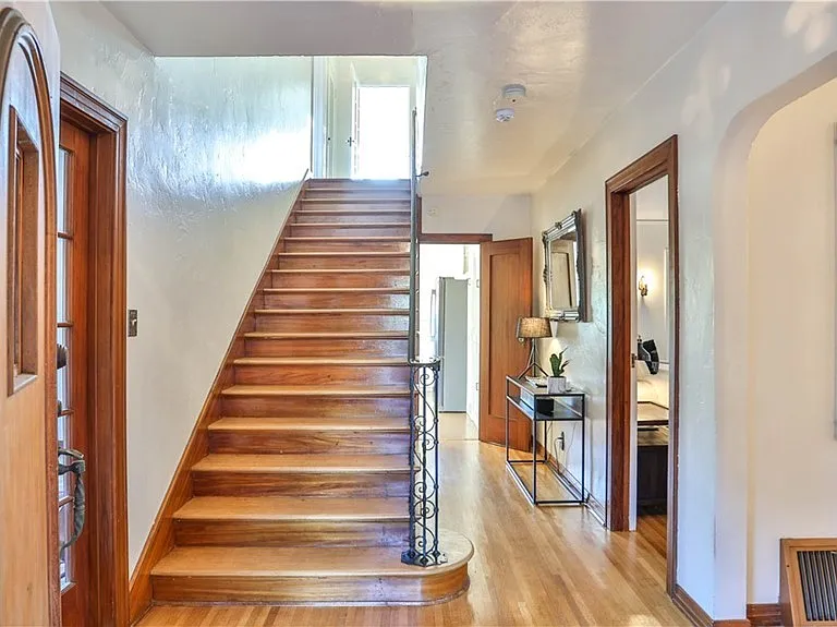3429 N Towne Ave — Photo 3