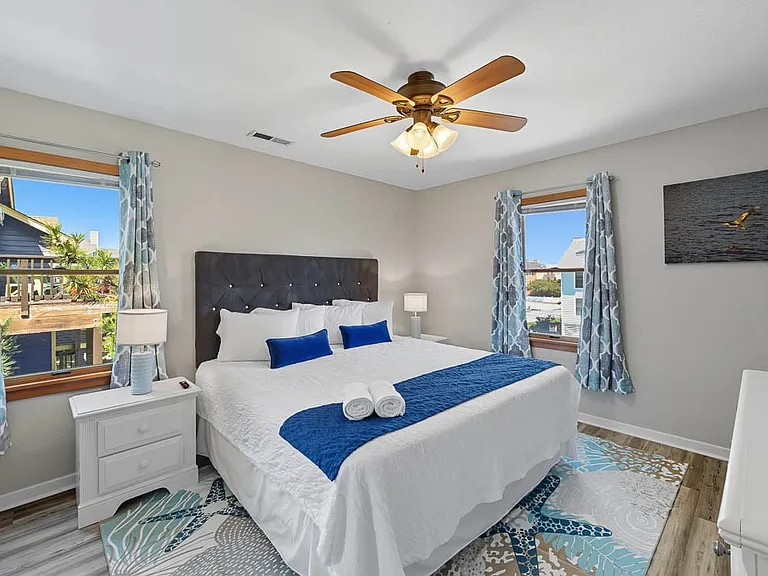750 Sea Horse Ct — Photo 3