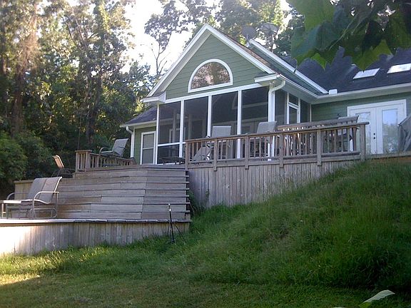 Multi-level wooddeck