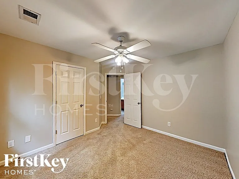 7805 Wilkinson Dr — Photo 10