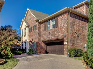 26 Windsor Pl, Houston, TX 77055