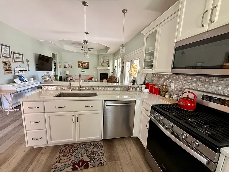 3714 S Greenbrier Rd — Photo 9