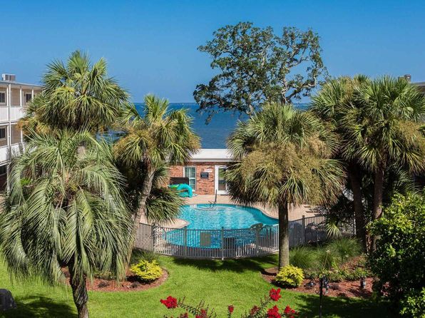 710 Scenic Highway 106