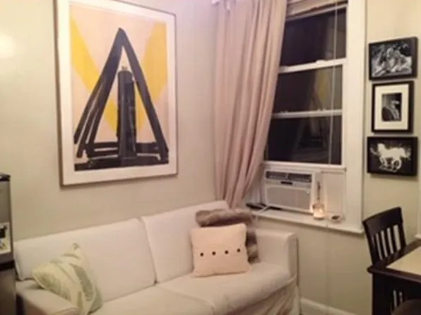 34 Grove St APT 2, Boston, MA 02114