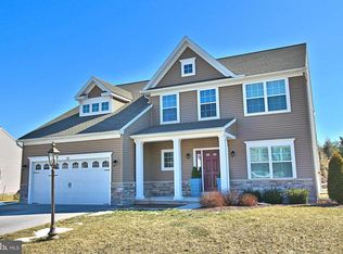 25 Regiment Dr, Gettysburg, PA 17325