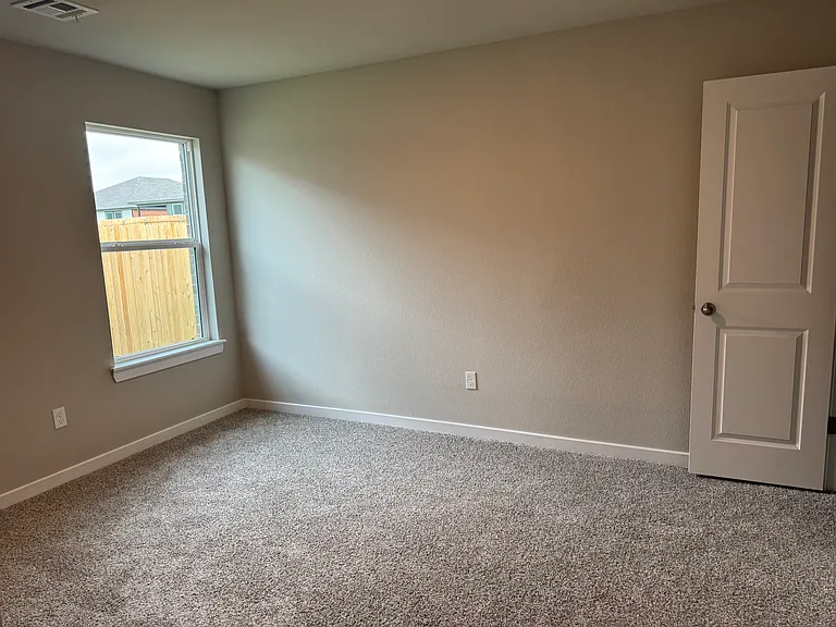 2114 E Toledo St — Photo 12